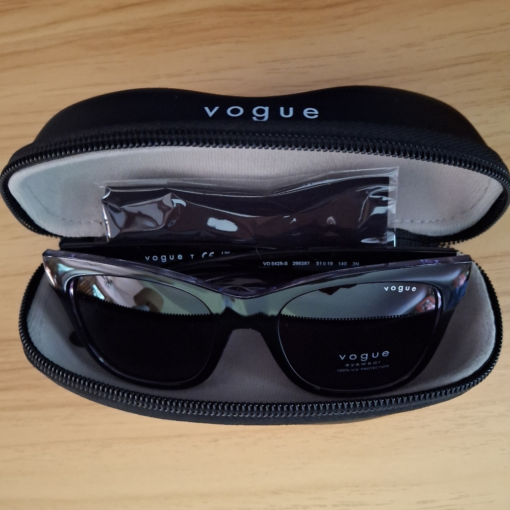 Vogue Sleek Black with purple trim Sunglasses with Clamshell Case NIB